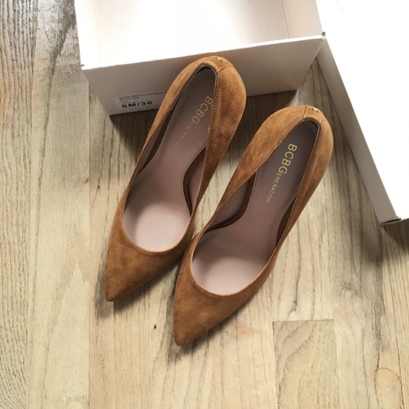 BCBG Heidi Dream Pumps - Picture 6 of 13